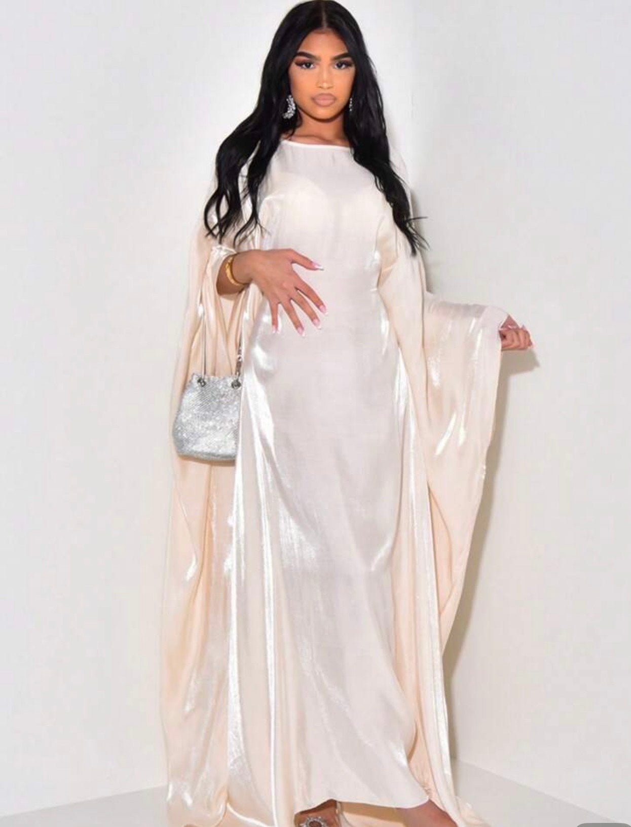 Zarah Butterfly - Wrinkled Satin Abaya